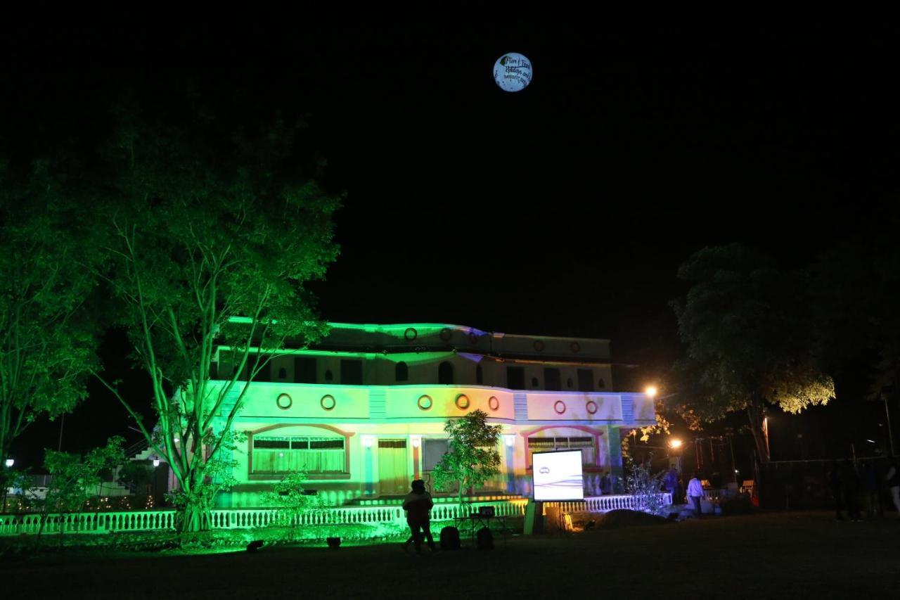 Fun And Food Resort & Holidays Harsola ภายนอก รูปภาพ