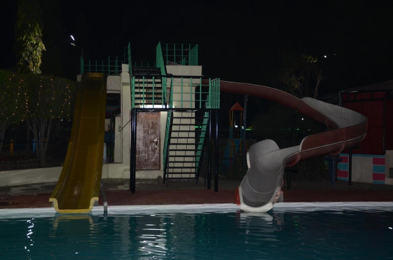Fun And Food Resort & Holidays Harsola ภายนอก รูปภาพ